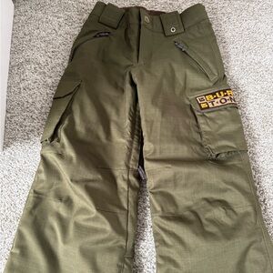 Burton Dry Ride Olive Green Ski Pant, like new size 5/6 Small